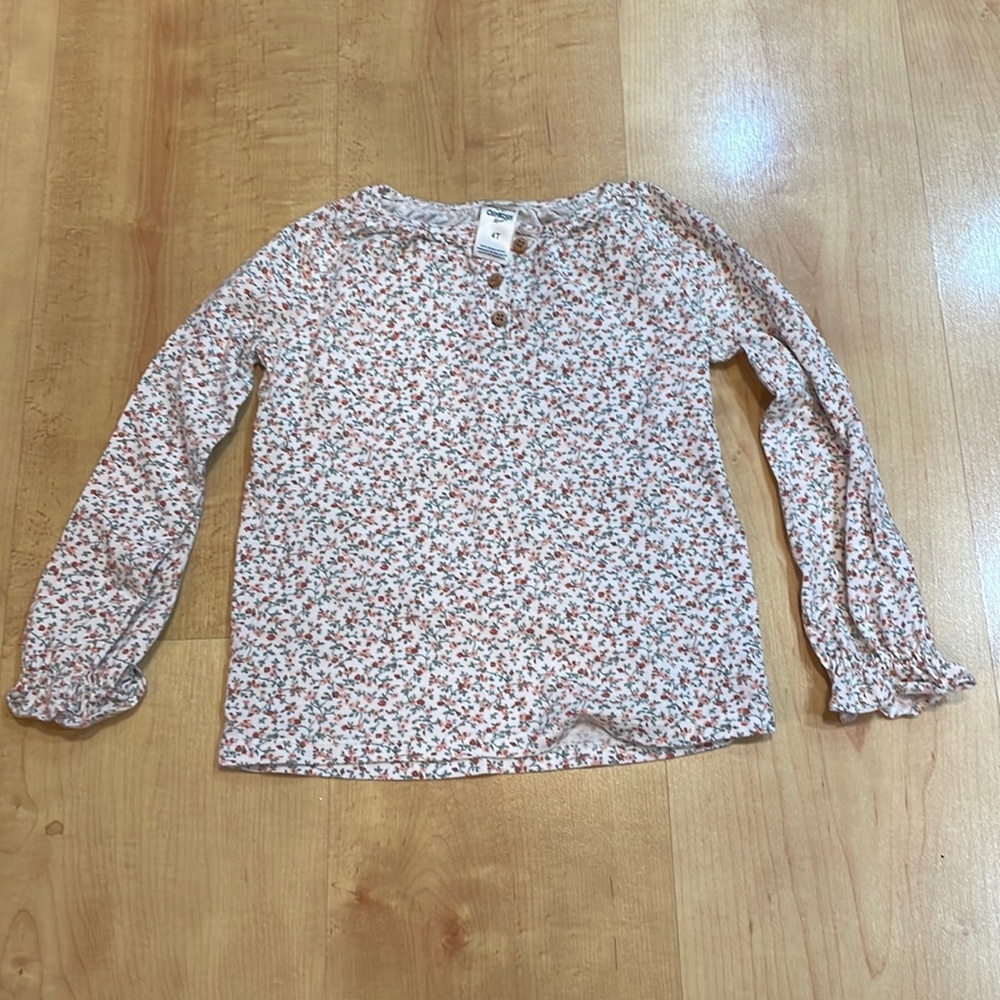 Osh Kosh 4T long sleeved shirt. Worn 1-2 times. Like new.